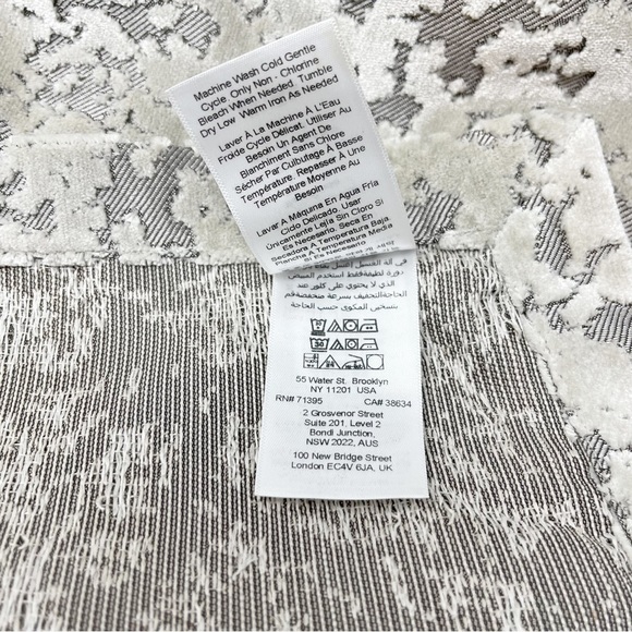 WEST ELM Silver Gray Fog ALLOVER TEXTURED JACQUARD VELVET Table Runner 14” X 90” - Picture 7 of 8